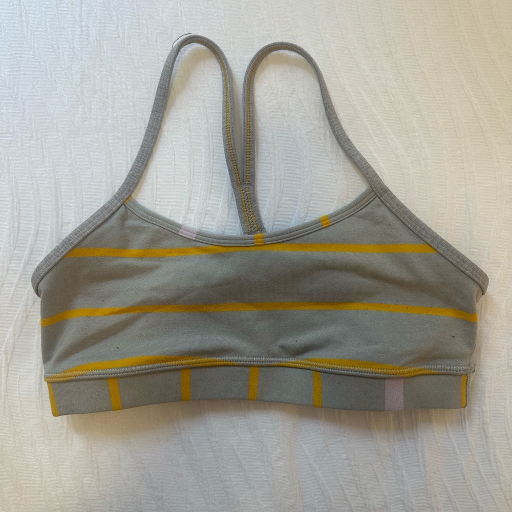 Lululemon sports bra